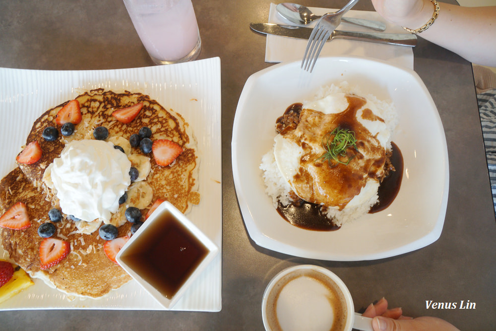 夏威夷歐胡島｜Moena Cafe,夏威夷早餐票選第一名,鬆餅比臉還要大