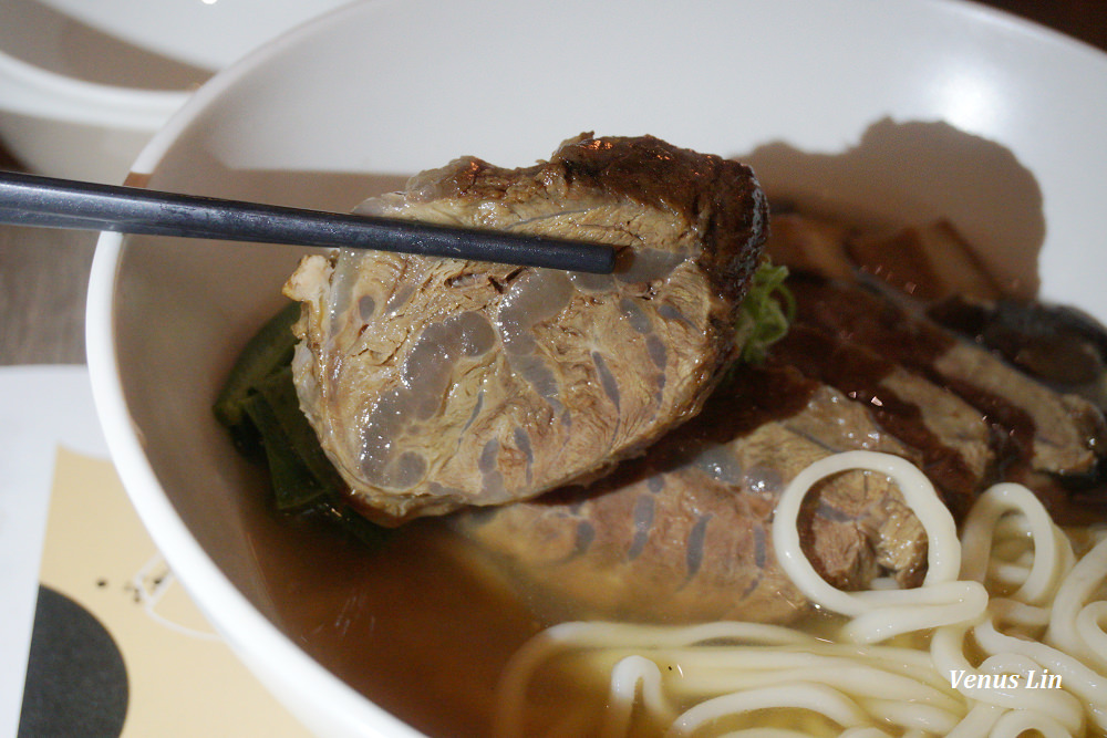 晶華酒店牛肉麵,五星級飯店牛肉麵,台北牛肉麵推薦,台北國際牛肉麵節冠軍,牛肉麵冠軍,台北好吃牛肉麵