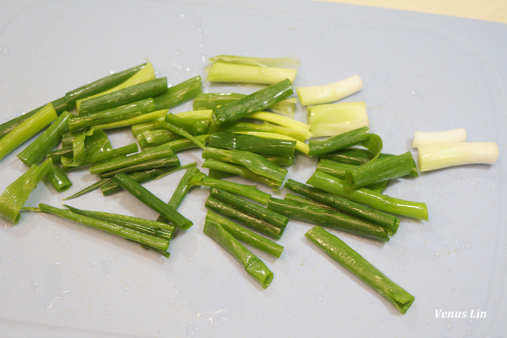 手工雞肉丸子食譜,青蔥香菇雞肉丸子,雞胸肉丸子,低脂餐,減醣料理,雞胸肉怎麼煮最好吃