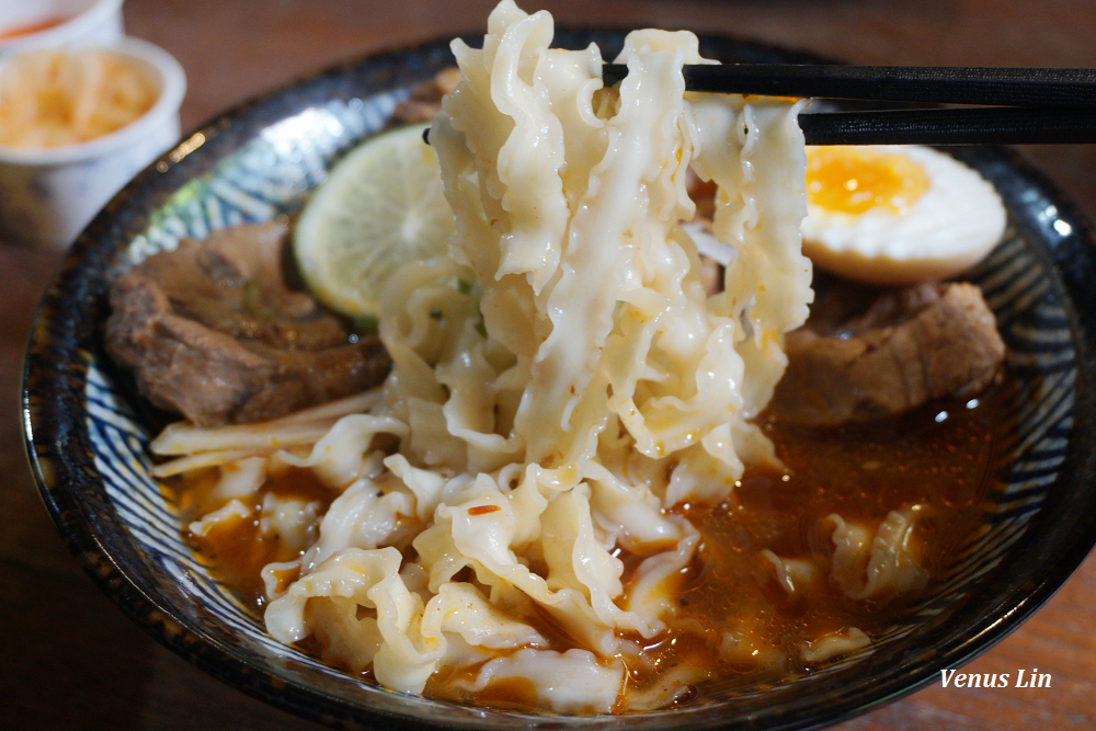 平溪必吃,平溪牛肉麵,平溪神秘牛肉麵,平溪美食,老玩童礦坑咖啡,石碇萬紫桂花香腸